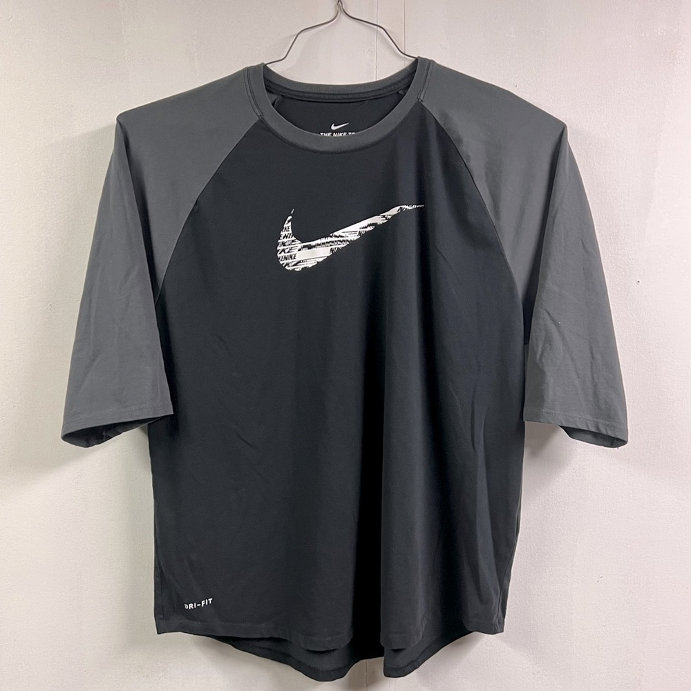Black and Grey Nike Dri-fit 3 Quarter Sleeve Logo Tee